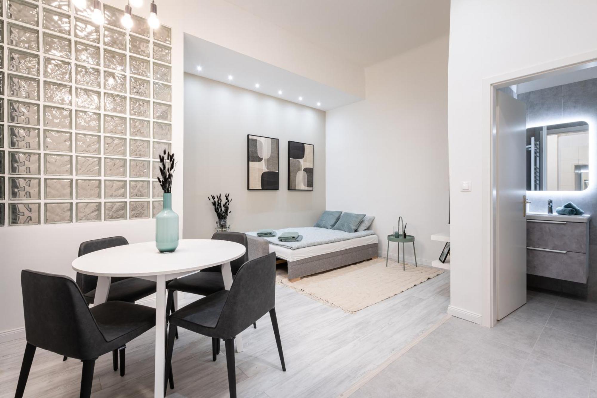 Kl31 - Best Location - Elegant Historic Residence By Bqa Budapest Esterno foto